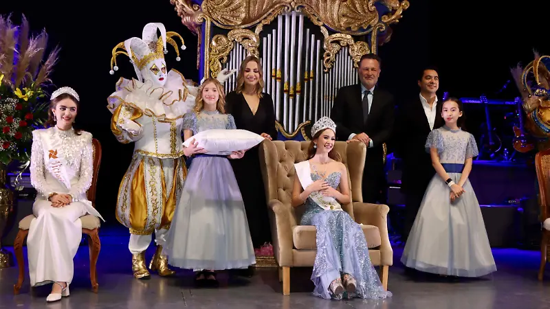 Fátima Reina de las Fiestas del Estado 